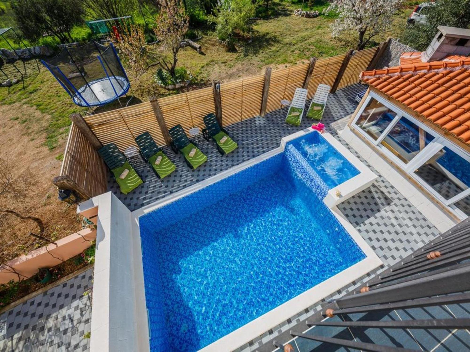 Holiday Home Chester With Heated Pool Kaštela Rum bild